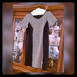 Ladies 14W Black & White Dress